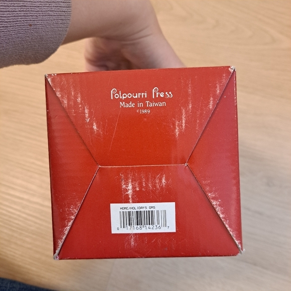 Vintage 1989 Polpourri Press Holidays Christmas Ceramic Candle Scent Melter - Picture 3 of 11